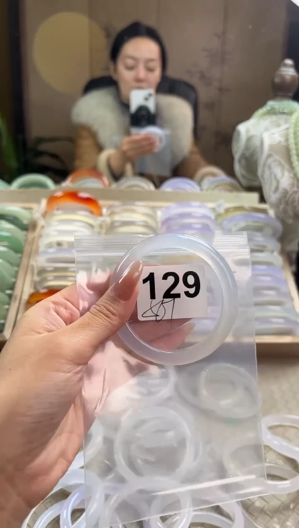 手镯玛瑙/玉髓未镶嵌129