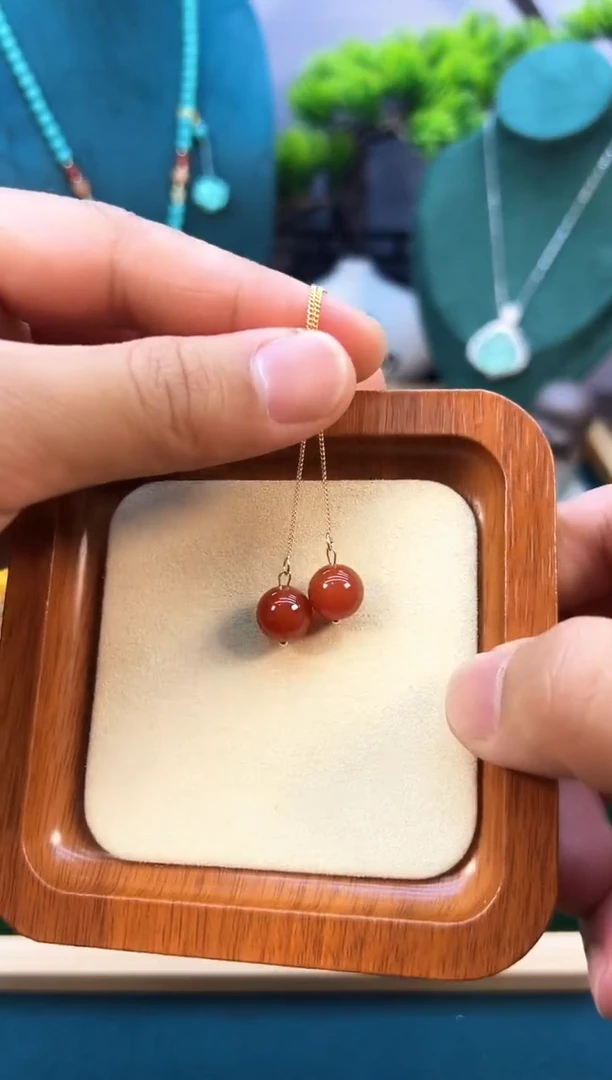 南红玛瑙14K金镶嵌耳饰E130