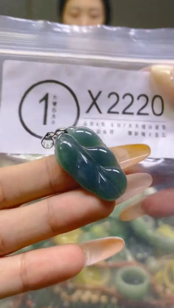 翡翠未镶嵌颈饰/X/翡翠A货一图一物