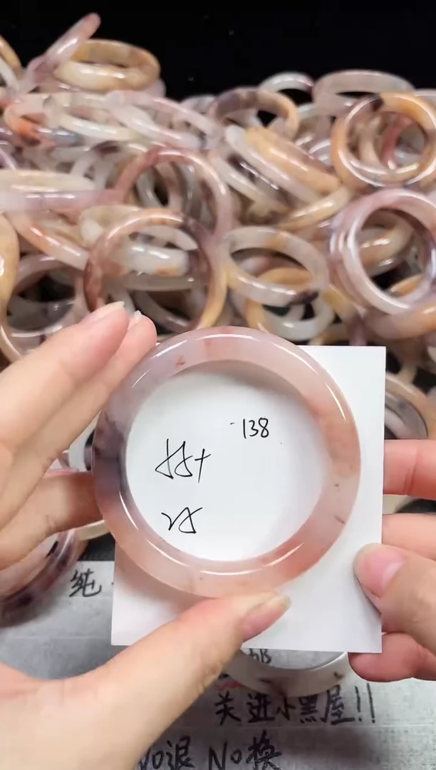 未镶嵌手镯石英质玉138