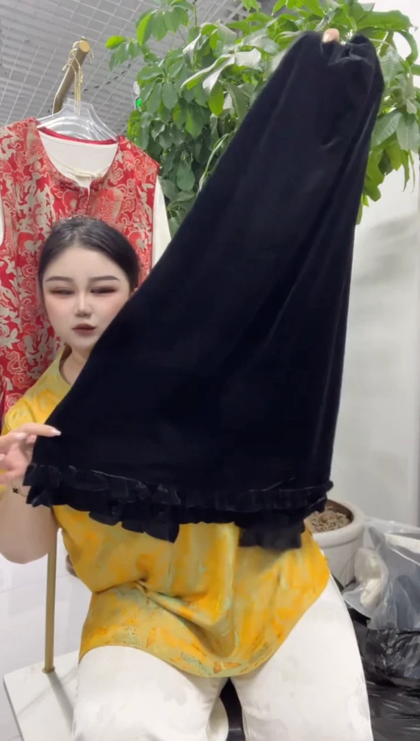 魔耳边丝绒半身裙 - 4XL（150-170斤）