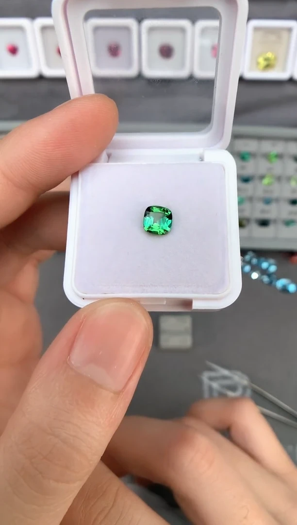 【闪购商品】定制碧玺裸石未镶嵌1.23ct