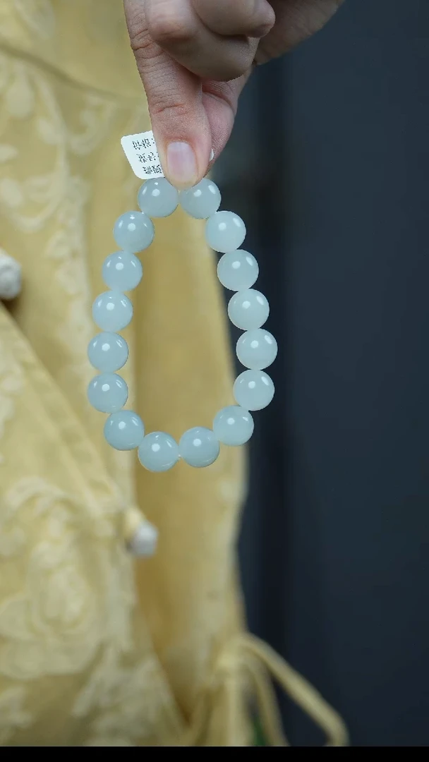 未镶嵌手链和田玉1