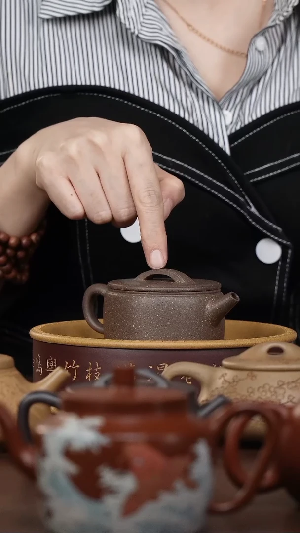 茶壶紫砂汉瓦壶 100cc  松花段