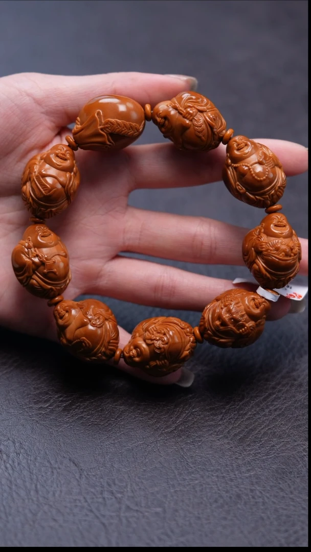 把件橄榄核光背弥勒