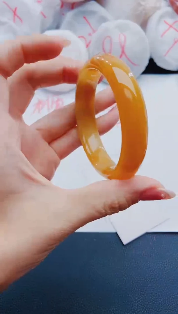 未镶嵌手镯石英质玉M112-55-56