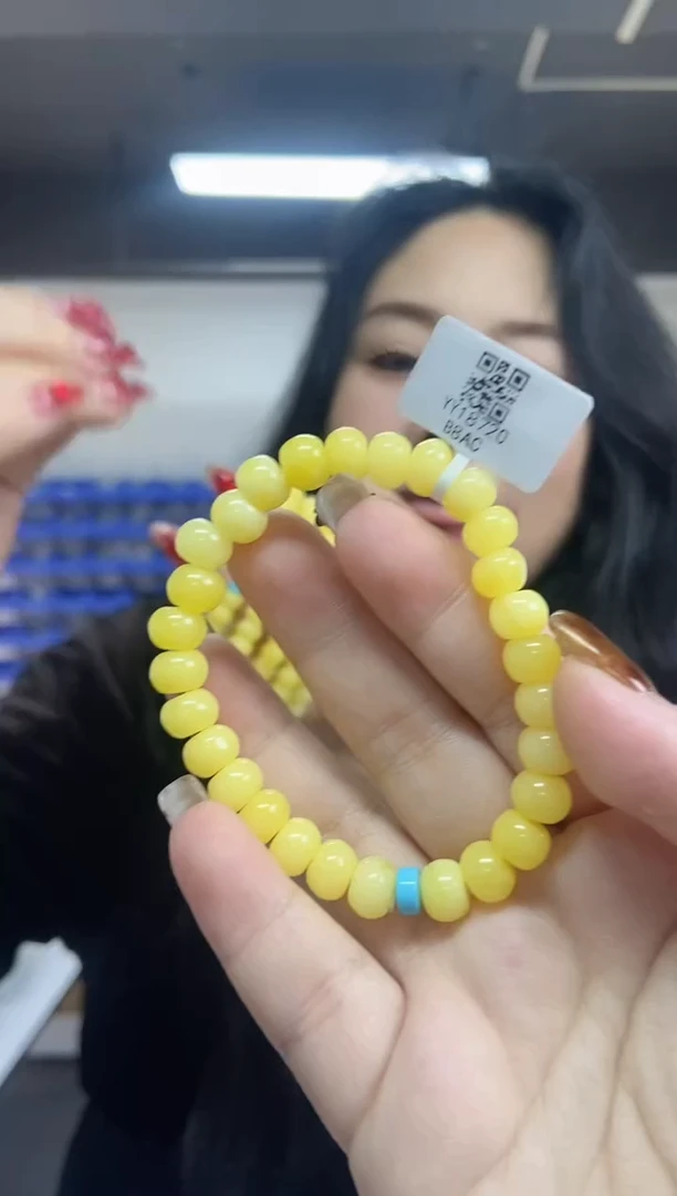 【闪购商品】蜜蜡裸石未镶嵌多样性发其一颜色微差