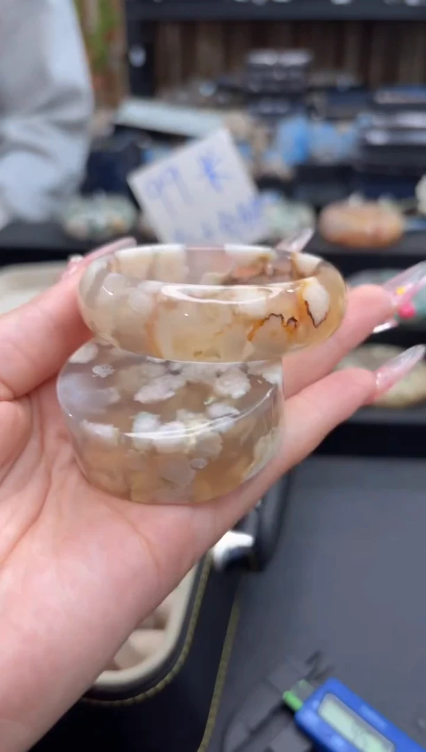 未镶嵌手镯石英质玉161(53圈赠送镯心)