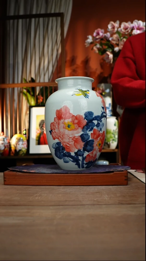 当代景德镇设计师釉下手绘陶瓷花瓶