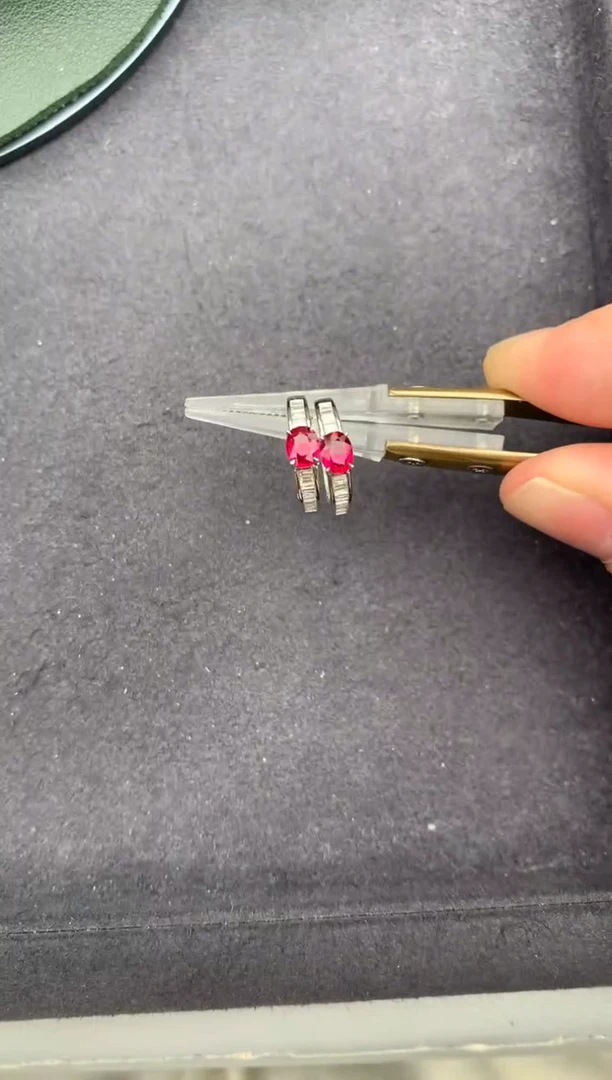 未镶嵌耳饰红宝石0.76ct红宝石 定制 GE