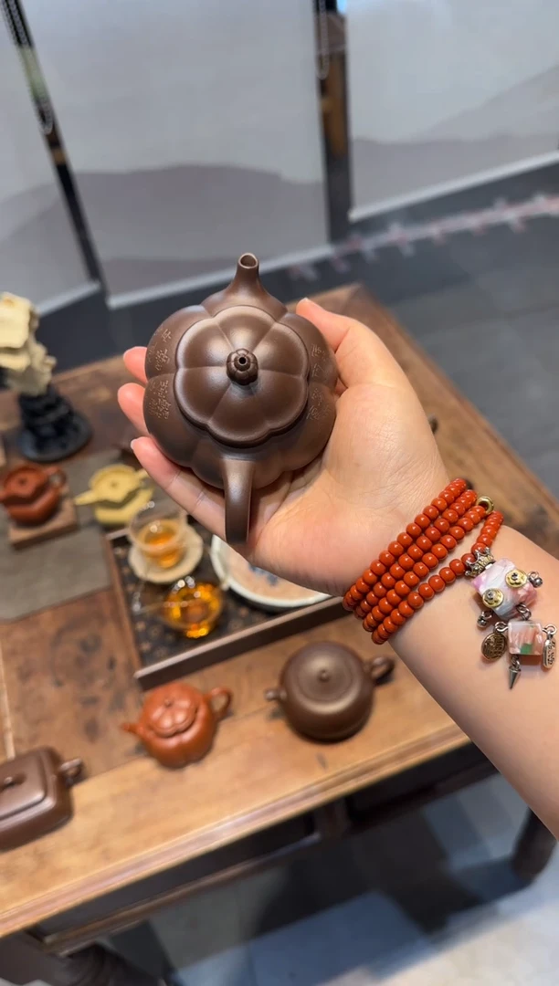 茶壶紫砂宁**证大鱼海棠