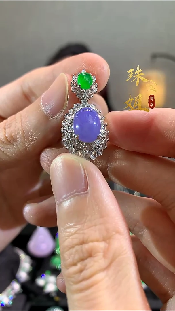 吊坠(不含链)18K金镶嵌翡翠吊坠