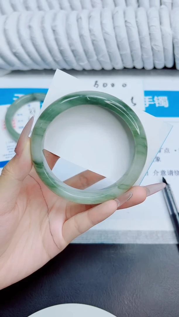 未镶嵌手镯石英质玉89/64