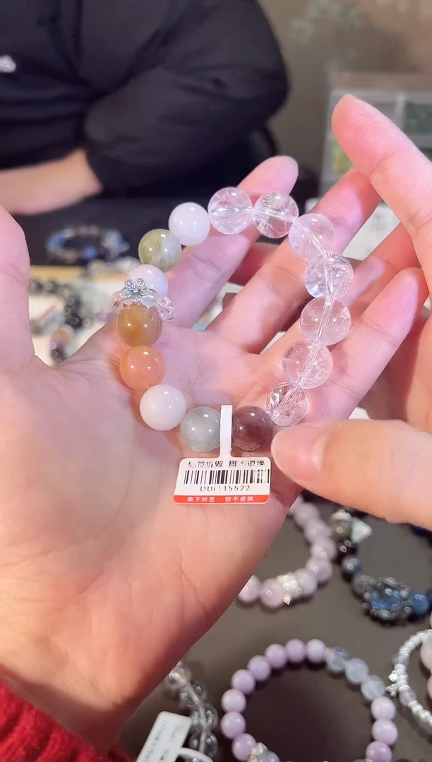 【闪购商品】水晶手链银S925镶嵌手串Q547