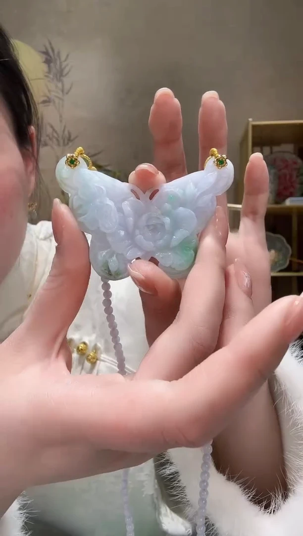 【闪购商品】翡翠颈饰未镶嵌吊坠