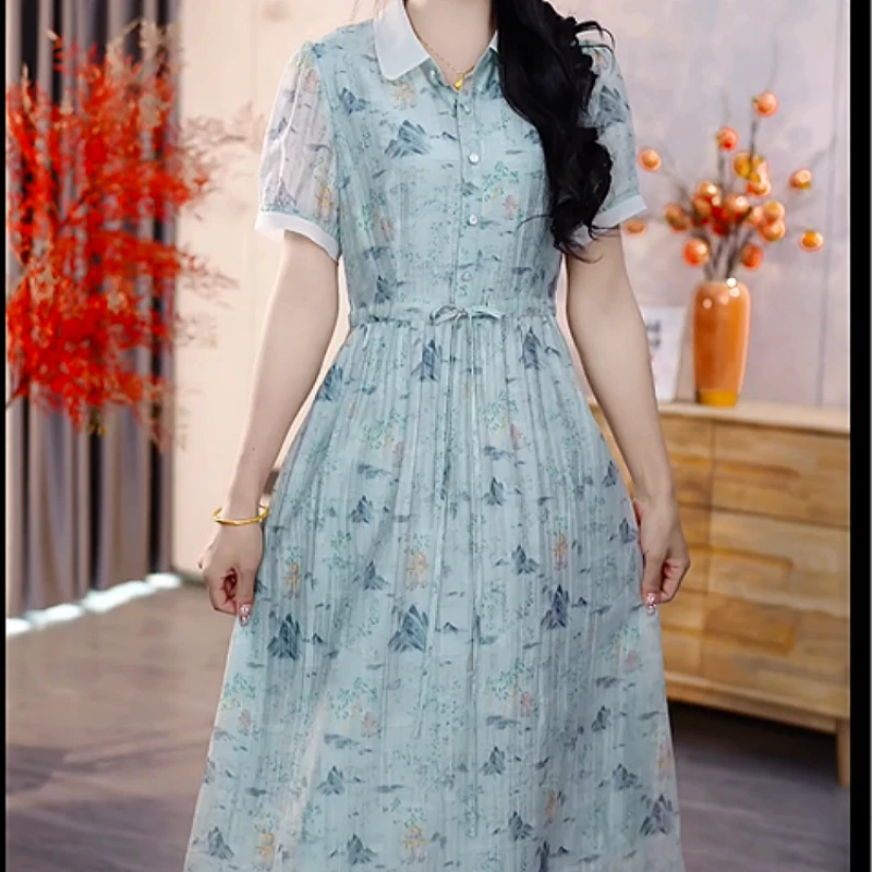 2025夏季新款时尚优雅上档次舒适透气碎花减龄休闲遮肚洋气连衣裙