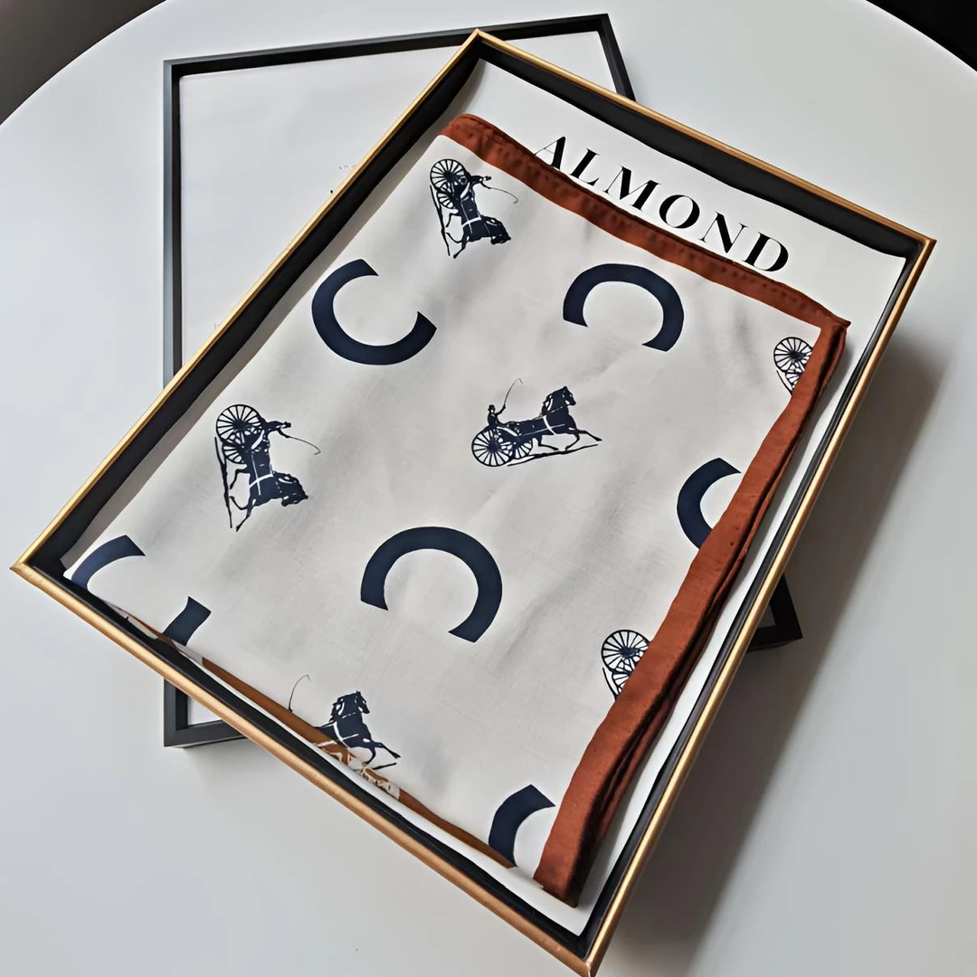 澳洲羊毛双面米咖马车60方巾手工卷边披肩空调毯百搭B698