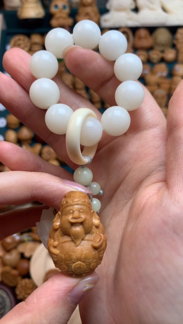 【闪购商品】檀香木...............