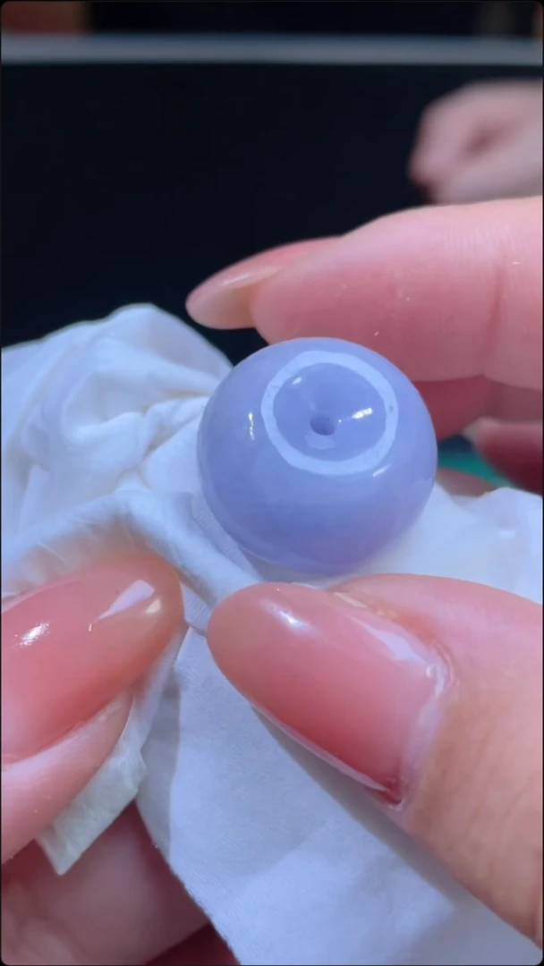 翡翠挂件未镶嵌扣子