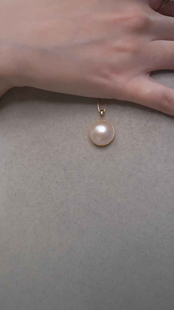 【闪购商品】拼合珍珠（马贝珠）吊坠(不含链)18K金镶嵌18K金马贝