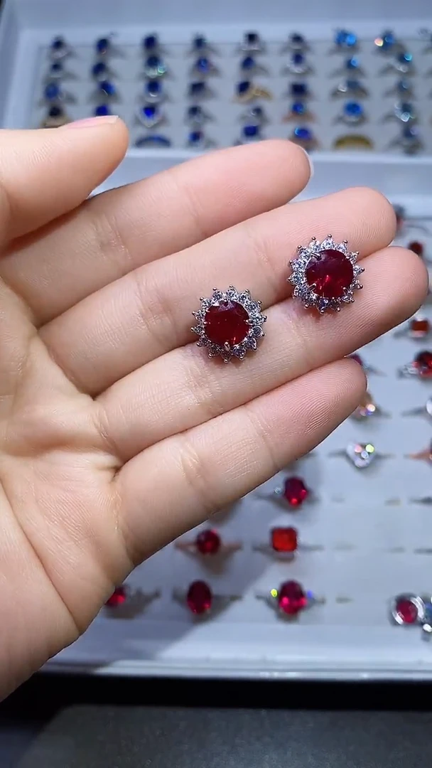 【闪购商品】红宝石耳饰银S925镶嵌.......