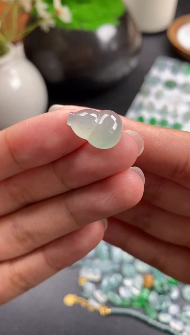 散珠翡翠晴底葫芦