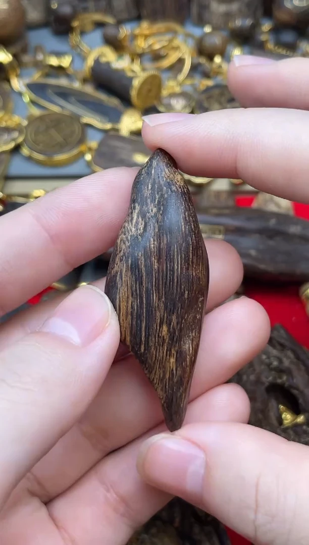沉香吊坠沉香吊坠8