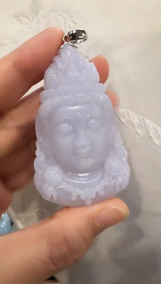 颈饰18K金镶嵌翡翠国风