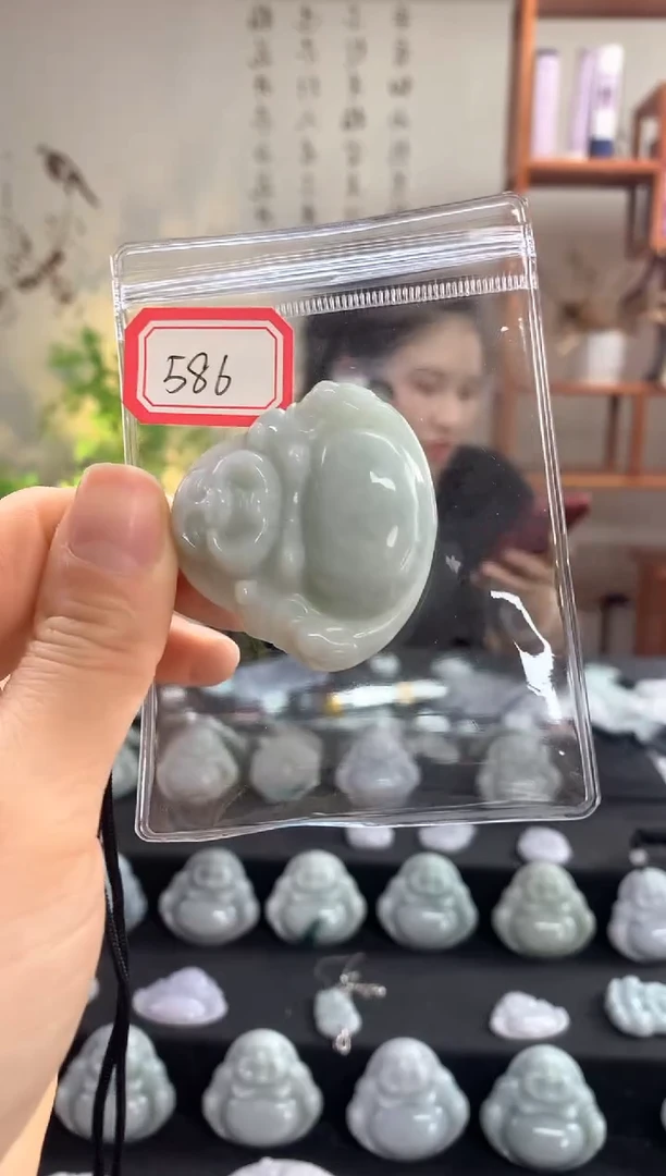 【闪购商品】翡翠颈饰未镶嵌佛公586