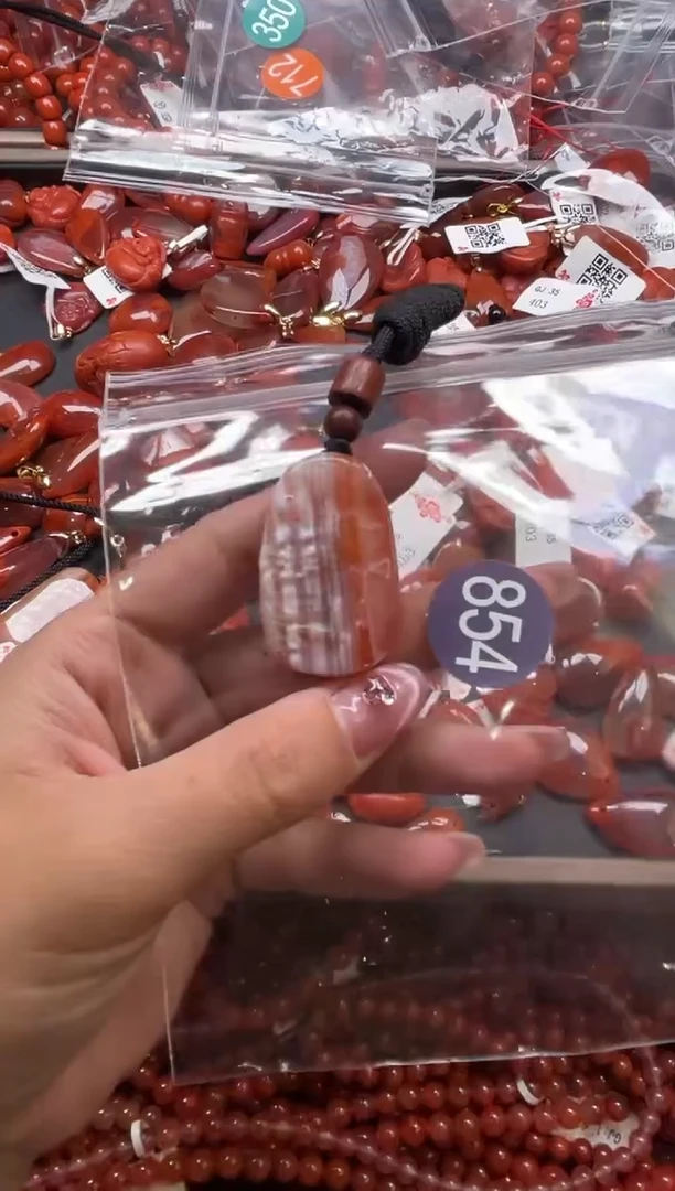 南红玛瑙未镶嵌珠宝奇石854