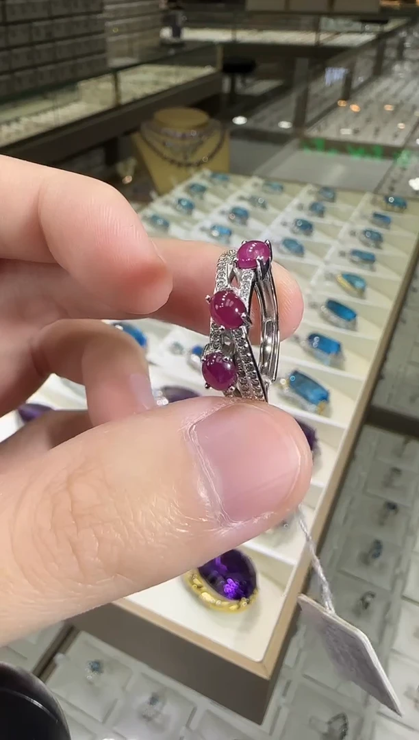 银S925镶嵌戒指红宝石5mm排戒高级款