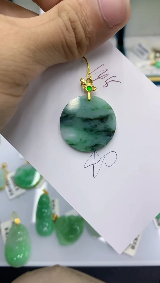 颈饰未镶嵌翡翠11111111111