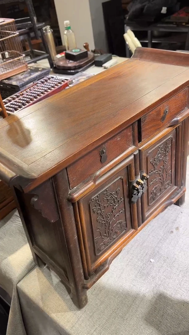 黄花梨/降香黄檀海黄蝴蝶柜