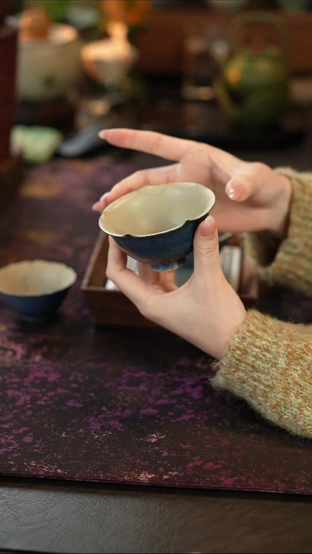 1青金蓝内绘蝴蝶-颜予杯
