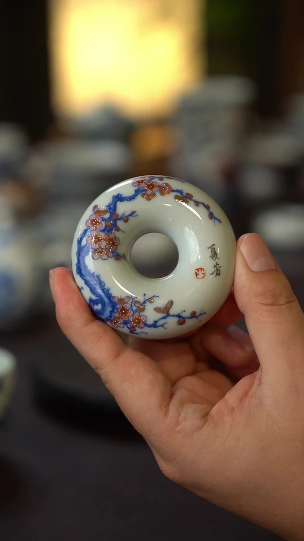 拳****吉夏芳全手工手绘梅花陶瓷圆盖置
