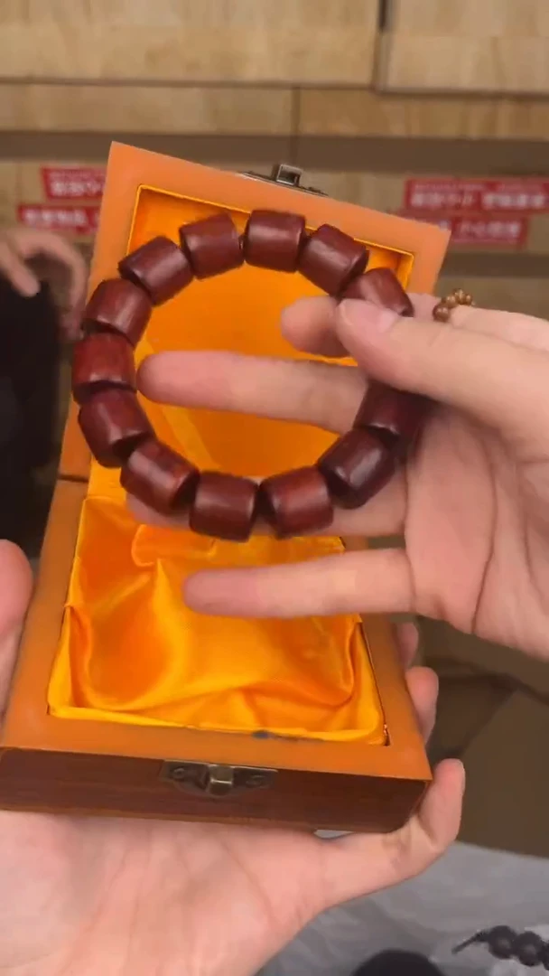 品茗文玩阁血檀桶珠链接@@YS975