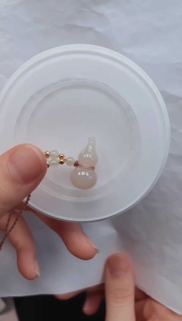 颈饰未镶嵌和田玉藕粉葫芦