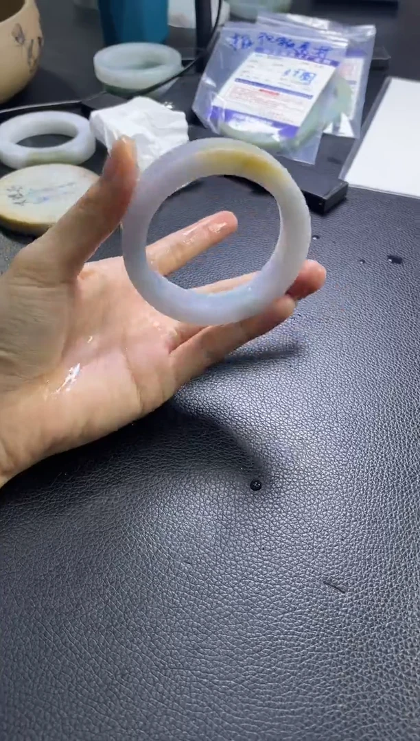 定制翡翠手镯未镶嵌手镯