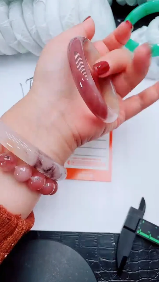 【闪购商品】石英质玉手镯未镶嵌Q149-52-53