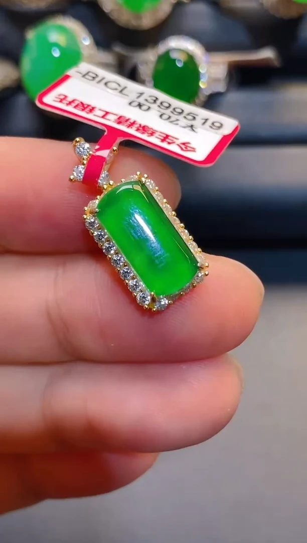 翡翠银S925镶嵌耳饰天然