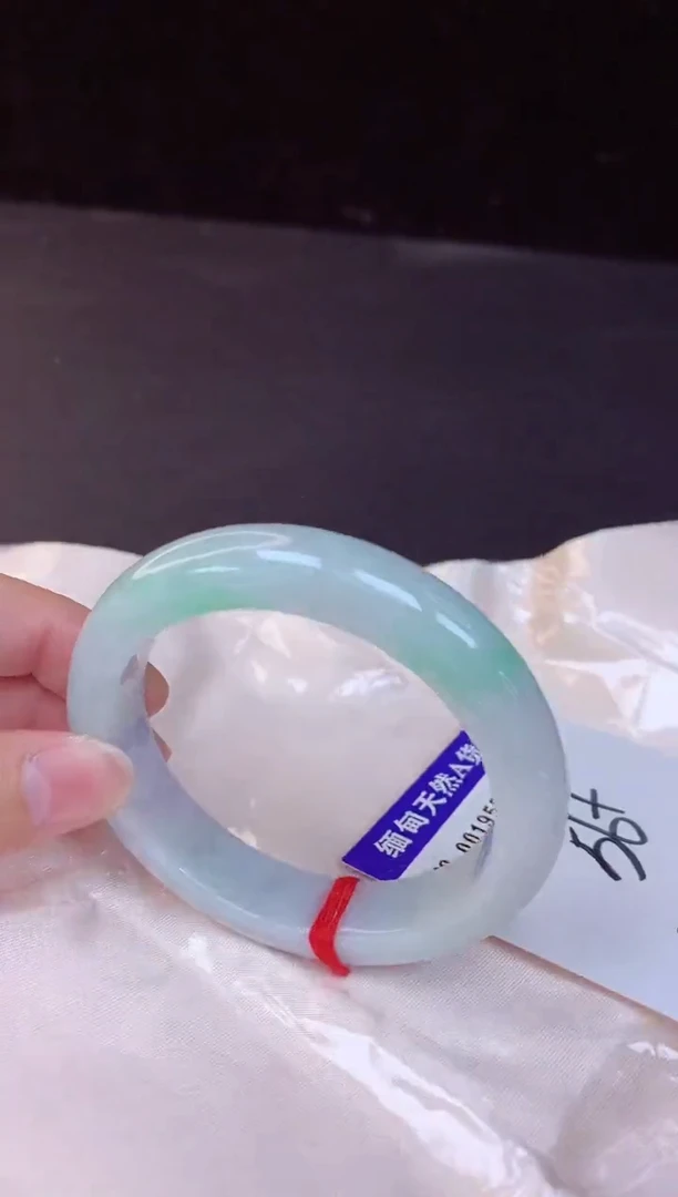 【闪购商品】翡翠手镯未镶嵌556+             