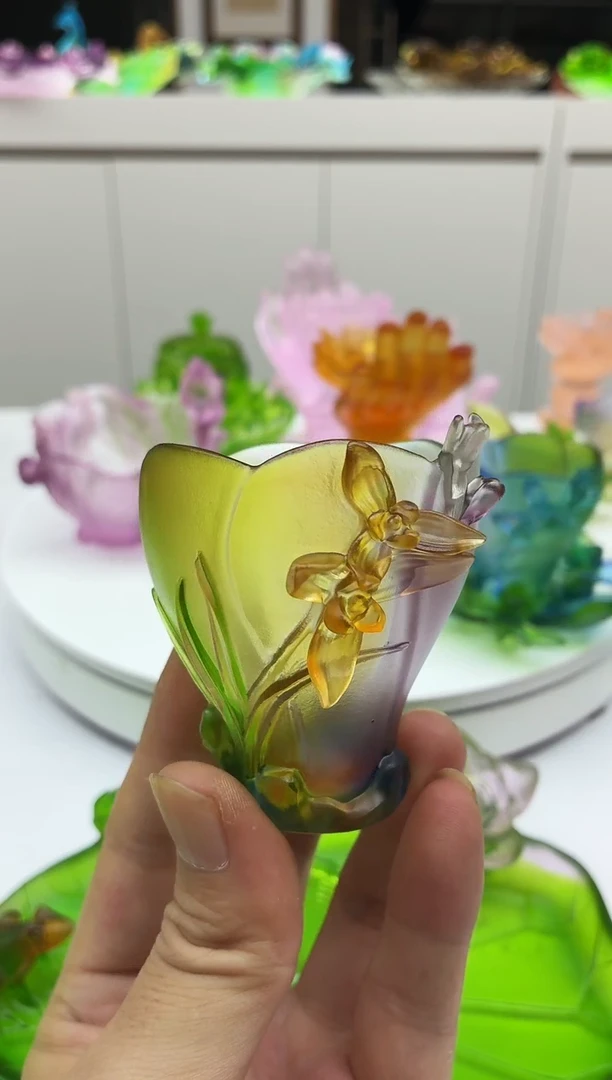 琉璃彩色兰花杯子