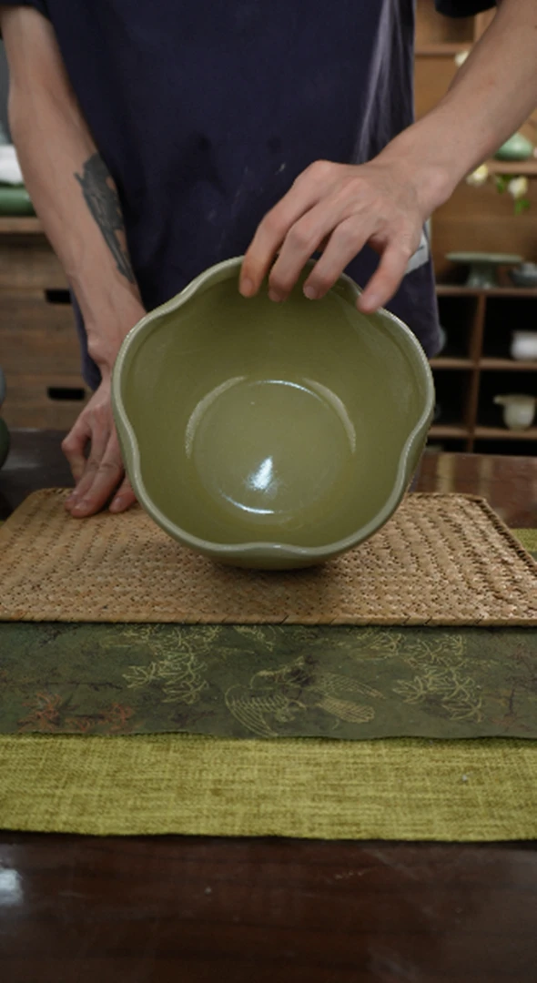 【闪购商品】黄色五瓣花茶洗18cm