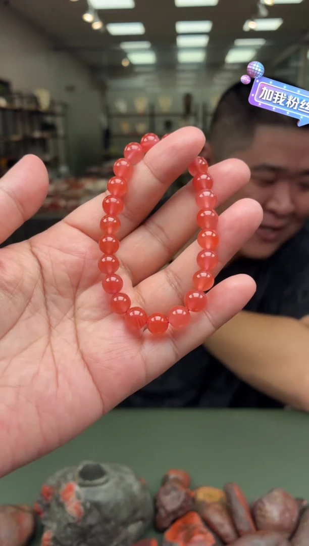 手串未镶嵌南红玛瑙单圈手串一条约8mm+多样性发货