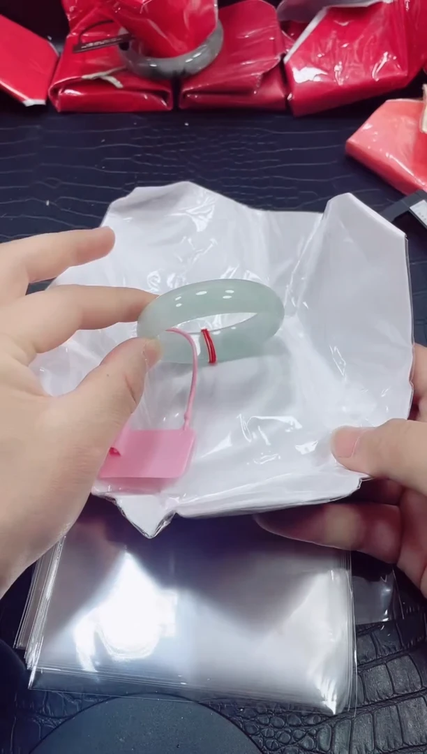 非金属无小哥36号手镯55.1圈口贵妃