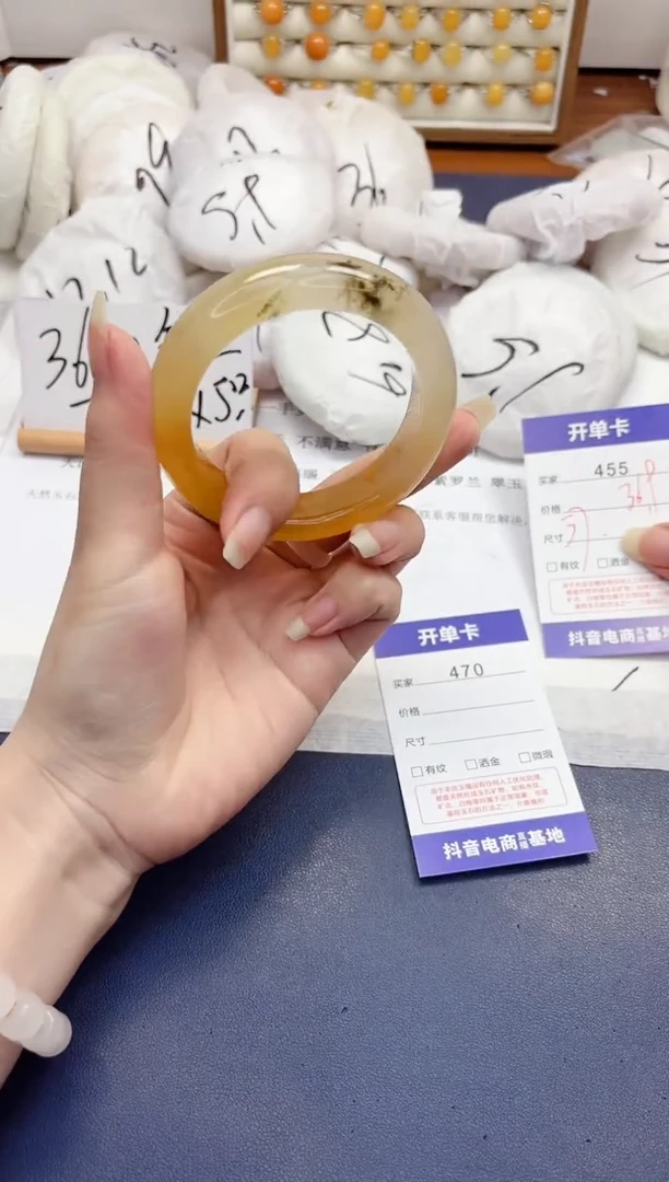 石英质玉手镯未镶嵌455-财气镯-圈口57