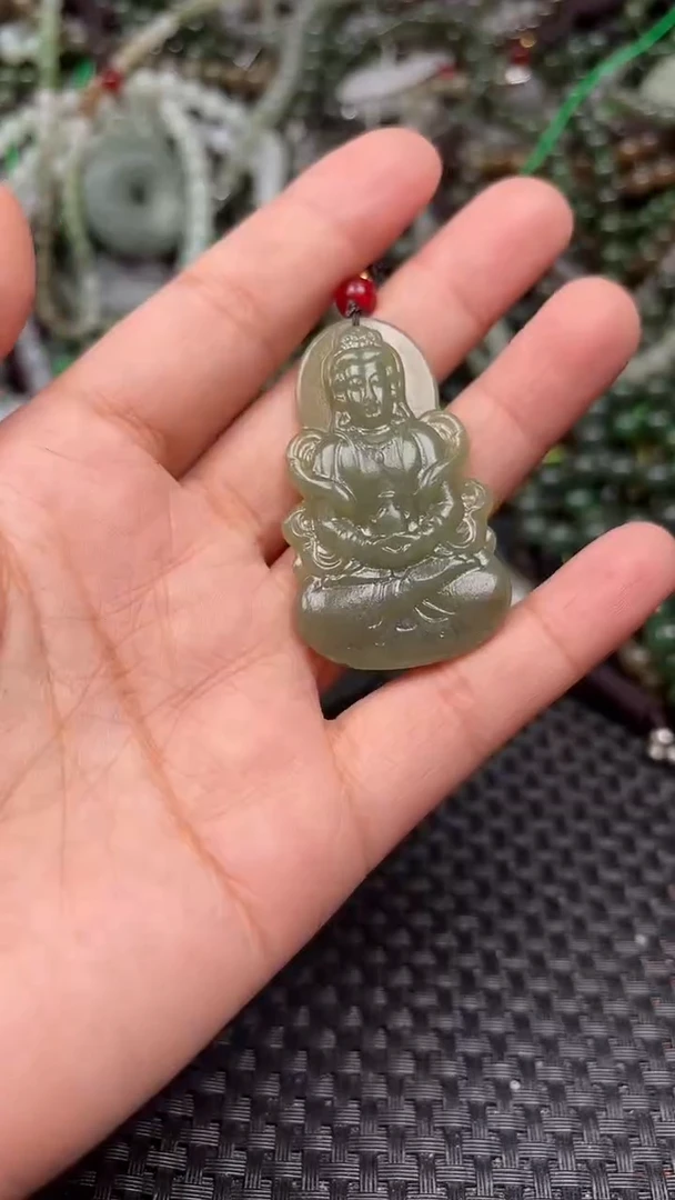 颈饰未镶嵌和田玉1