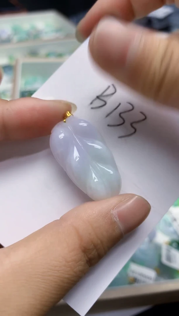 翡翠18K金镶嵌颈饰0000000000