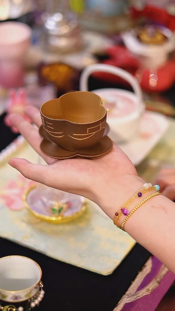 阿卿直播间@@LZ00080+LZ00010