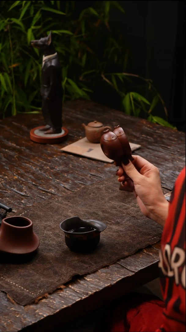 茶壶紫砂三川堂紫砂紫泥小鱼杯一对